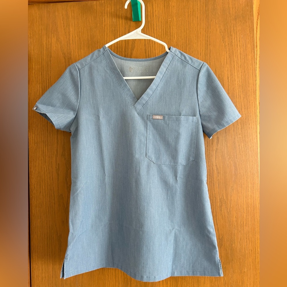 Figs Catarina One Pocket Scrub Top